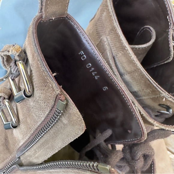 Authentic Louis Vuitton combat  Boots - Picture 5 of 10